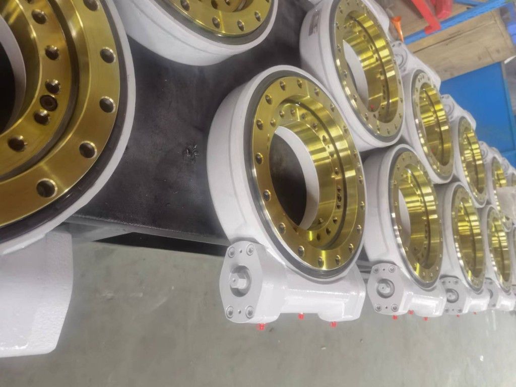 SC12 12-Inch Slewing Drive | 24VDC Worm Gear Rotary Actuator for Solar Tracker thumbnail 3