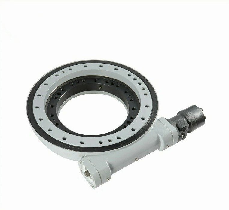 SC17 17-Inch Slewing Drive | 24VDC Worm Gear Rotary Actuator for Heavy Loads thumbnail 3